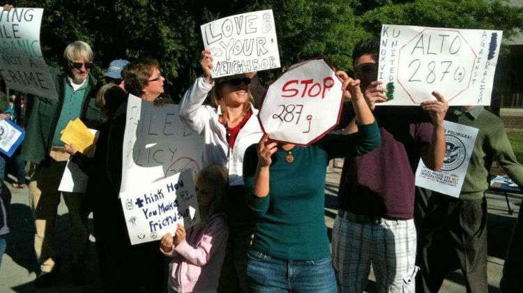 ¿Cómo afecta el Programa 287g a las comunidades latinas en Virginia?
